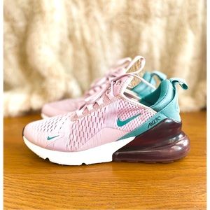 Women’s Nike Air Max 270